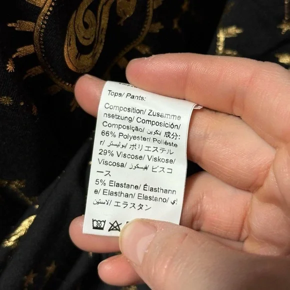 Harry Potter House Crest Pajama Set L Gold Foil Hogwarts Constellation - Picture 5 of 5